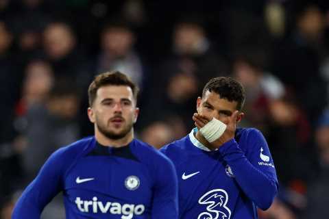 ‘Everybody is suffering’ – Under-fire Chelsea boss Graham Potter admits he’s struggling to see end..