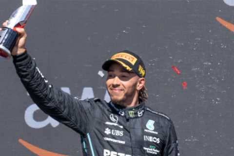 Lewis Hamilton ‘offered £62 MILLION per season extension to F1 Mercedes deal but huge world..