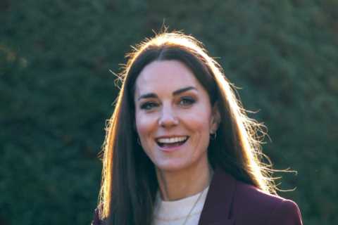 Princess Kate beams as she meets England’s Wheelchair Rugby League champs after taking on Prince..
