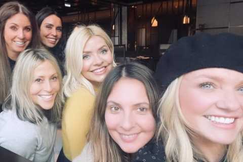 Holly Willoughby unites with her celeb ‘girl gang’ with pop star and TV host as she celebrates Emma ..