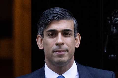 Rishi Sunak faces Tory mutiny over plan to use cash to reopen railways for new buses