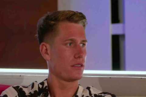 Viewers turn on Love Island fan favourite and accuse him of ‘harassment’