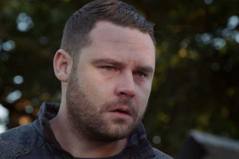 Mystery as I’m A Celeb winner Danny Miller begs fans for discounts and second business shuts down..