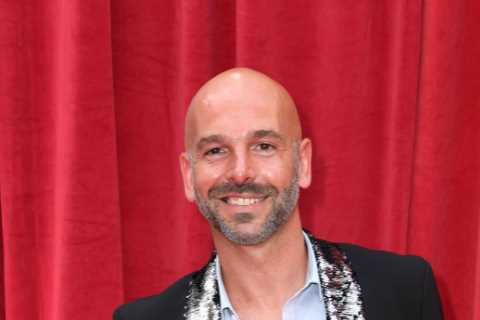Hollyoaks legend reveals he’s landed huge part in hit Netflix series with Hollywood A lister