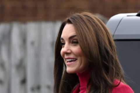 Princess Kate stuns in bright pink outfit – and royal fans think it’s a dig at Meghan Markle