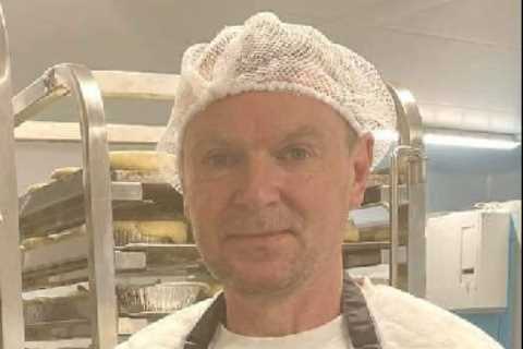 Where is Noel Radford’s pie shop and what is it called?