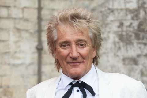 Sir Rod Stewart tells telly phone-in he’s ditching the Tories and backing Labour