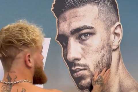 Watch Jake Paul have a ‘heart to heart’ with Tommy Fury as he warns rival’s girlfriend Molly-Mae..