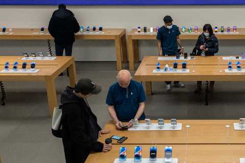 Apple Revenue and Profit Down as iPhone Sales Slow
