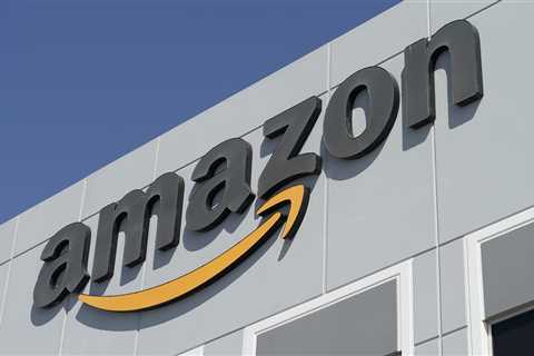 Amazon, Apple and Google hit by slump and more job cuts expected