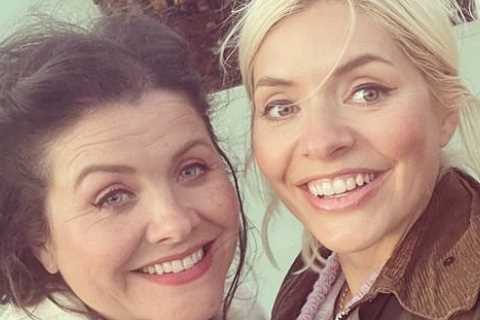 Sweet Holly Willoughby grins in teenage throwback snap shared by her lookalike sister on her..
