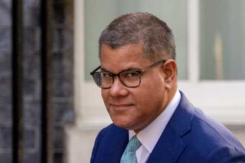 Former COP26 president spent £220,000 of taxpayers’ cash on lavish plane tickets and 5-star hotels