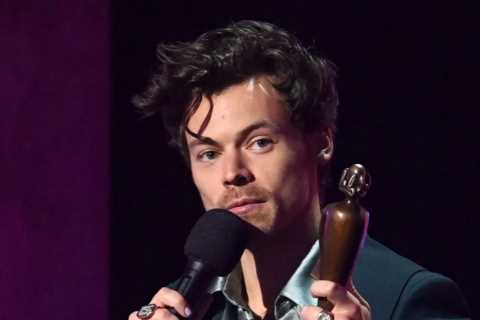Harry Styles caught kissing music superstar in Brit Awards 2023 audience video