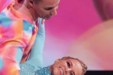 Dancing on Ice star suffers huge blow hours before live show
