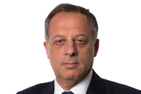 BBC chairman faces calls to quit after helping secure £800k loan for Boris Johnson