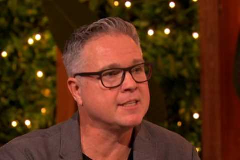 Love Island’s fans spot sign that Ron’s dad disapproves of son’s relationship with Lana