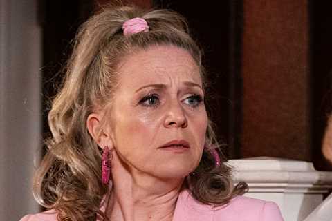 EastEnders women rocked by huge event during Queen Vic lockin