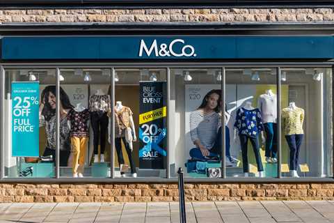 High Street shop hikes closing down sale discount as stores set to disappear for good