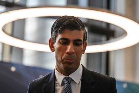 Rishi Sunak visits Northern Ireland amid speculation a post-Brexit trade deal is imminent