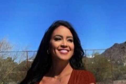‘Pun intended’ – Rachel Stuhlmann ‘heats things up’ in desert as world’s sexiest influencer spills..