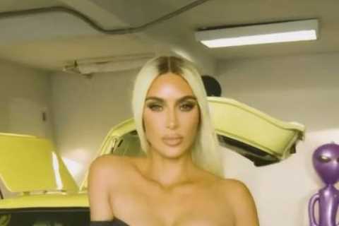 Kim Kardashian posts then deletes jaw-dropping new video showing off her underboob in very tiny..