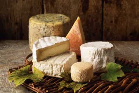 Welsh Labour officials splurge over £4,000 on gourmet cheese