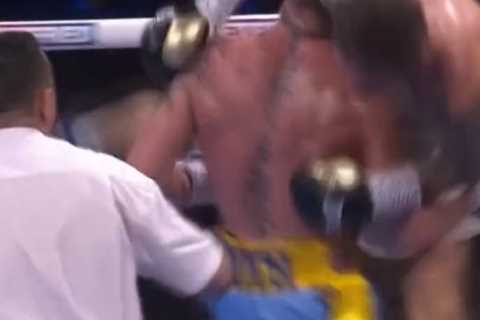 Watch British super-lightweight champion Dalton Smith pick up opponent before SLAMMING him to the..