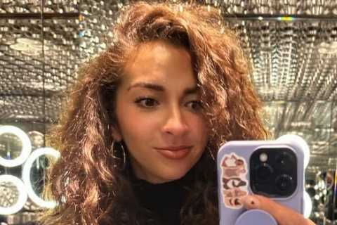 Nick Knowles’ girlfriend Katie, 32, sparks engagement rumours as she poses with huge ring on her..