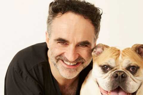 Who is Supervet Noel Fitzpatrick and what is his net worth?