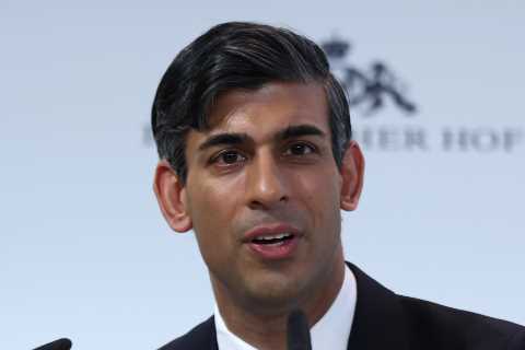Rishi Sunak preparing to announce new Brexit deal in days as Cabinet on standby