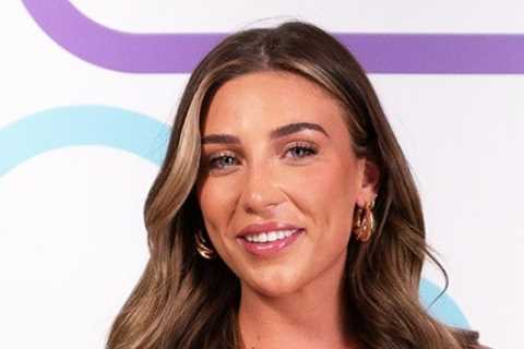 Love Island couples under threat as pro rugby player and beautiful bombshell are set their sights..