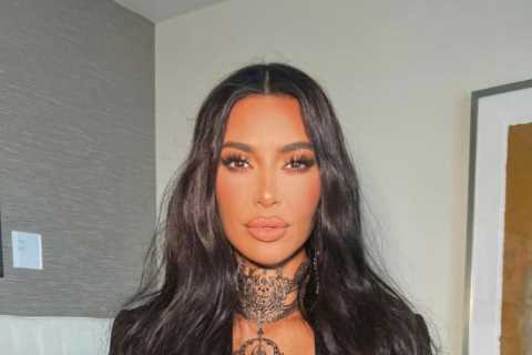 Kim Kardashian adds $6K rhinestone Balmain mini dress to Kardashian Kloset after star is accused of ..