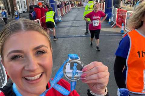 Gogglebox’s Izzi Warner looks worlds away from the sofa as she completes 10 mile run