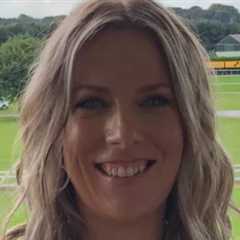 ‘Brave’ mum, 40, dies from cancer so rare nurses had never even heard of it