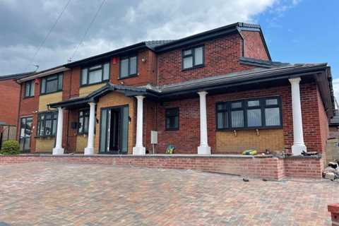 We hate our neighbour’s eyesore extension – it’s so ugly people have moved OUT… it’s a nightmare