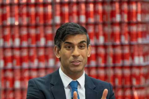 Rishi Sunak up until 1am schmoozing MPs as Michael Gove leads Tories in late-night sing-song at..