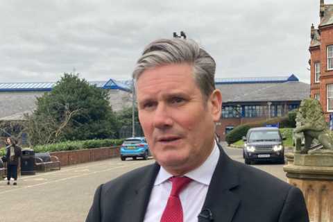 Keir Starmer demanded halt of all deportations just weeks before taking over as Labour leader