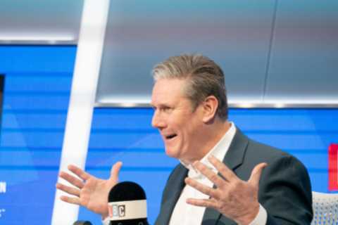 Starmer refuses to admit when he entered talks with Partygate buster Gray to join his team after..