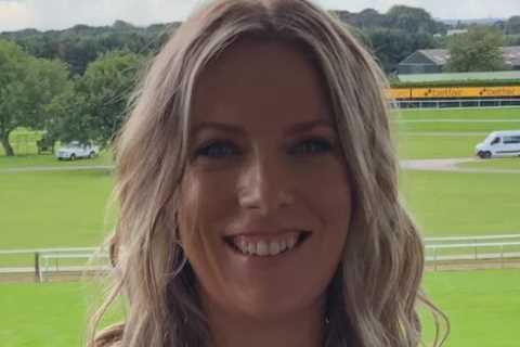 ‘Brave’ mum, 40, dies from cancer so rare nurses had never even heard of it