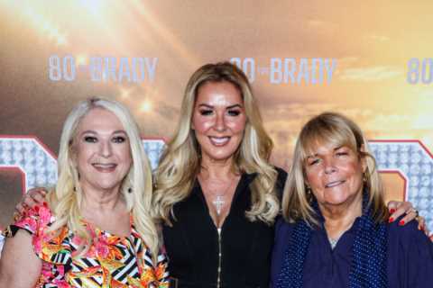 Inside heartbroken Vanessa Feltz’s girls night out with Claire Sweeney, Linda Robson and Andrea..