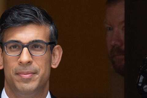 Rishi Sunak WINS crunch vote on Brexit deal despite Boris Johnson and Liz Truss leading Tory..
