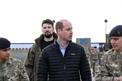 Prince William makes secret mission to Ukraine border and hails Brit troops ‘defending freedom’ as..