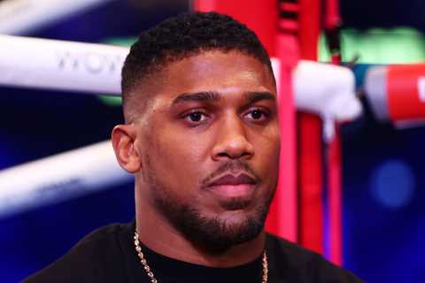 Anthony Joshua glad fans can see the ‘crazy s***’ that comes with Tyson Fury talks as he backs Usyk ..