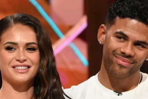 Love Island’s Maxwell fuels split rumours as he travels to Mexico without Olivia