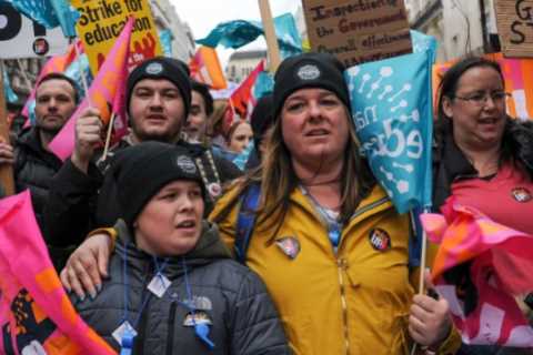 Teachers set to strike again as unions poised to reject another pay deal