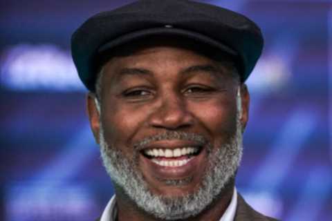 Lennox Lewis warns ‘great’ Tyson Fury he’ll never get his ‘crown’ until he fights Oleksandr Usyk