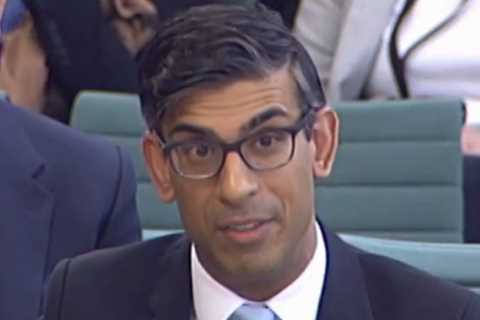 Rishi Sunak slams teaching unions threatening to disrupt exams this summer after rejecting..