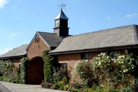 Tragedy as man, 40, dies after ‘falling from horse’ while working at Robert Cowell’s Newmarket..