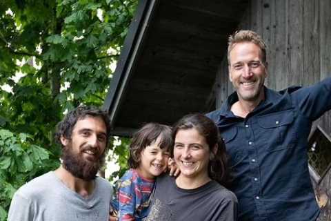 I’m an off-grid parent &amp; I’ve taught my five-year-old to forage his own food… I have a major..