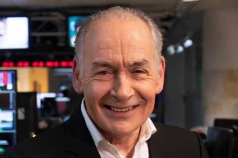 TV legend steps down after nearly 50 years on air as his daughters joins him on final show